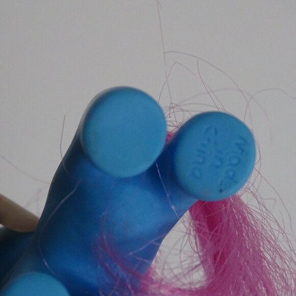 Gi-Go Toys Blue Pony Unicorn Pink Hair Figurine Collectible with Flower 2.5 inch - Picture 5 of 7